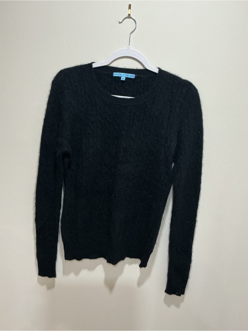 Antonio Melani Black Crewneck cashmere Sweater size large
